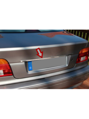 Nerezová lišta nad SPZ BMW 5 E39